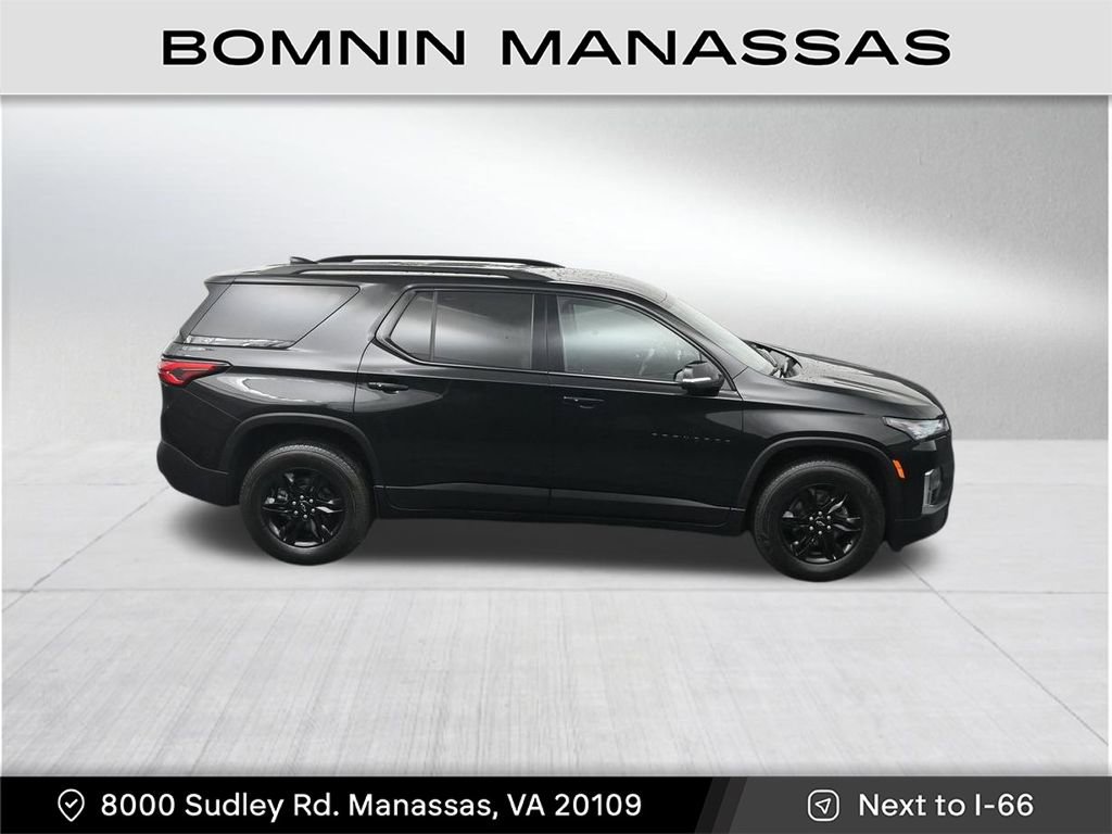 Used 2023 Chevrolet Traverse LT w/ Midnight/Sport Edition image 26