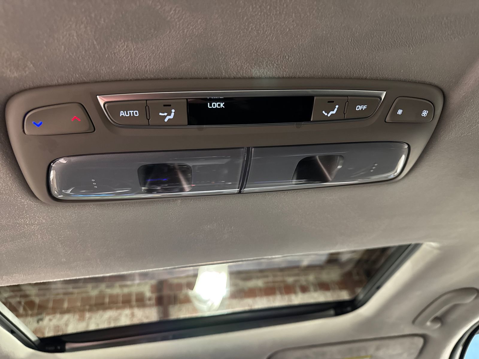 Used 2025 Kia Telluride SX Prestige AWD/4WD image 27