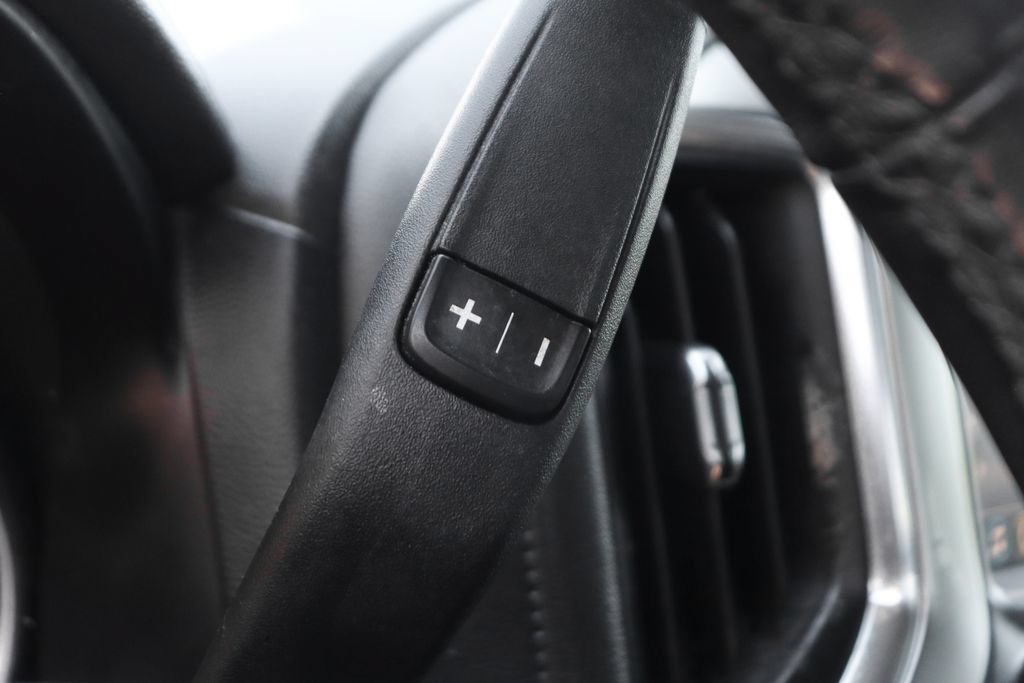Used 2019 Chevrolet Silverado 1500 LTZ w/ LTZ Premium Package RWD image 27