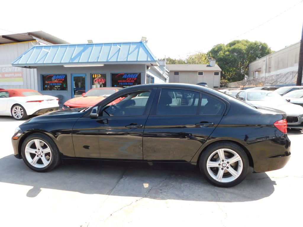 Used 2015 BMW 328i Sedan RWD image 4