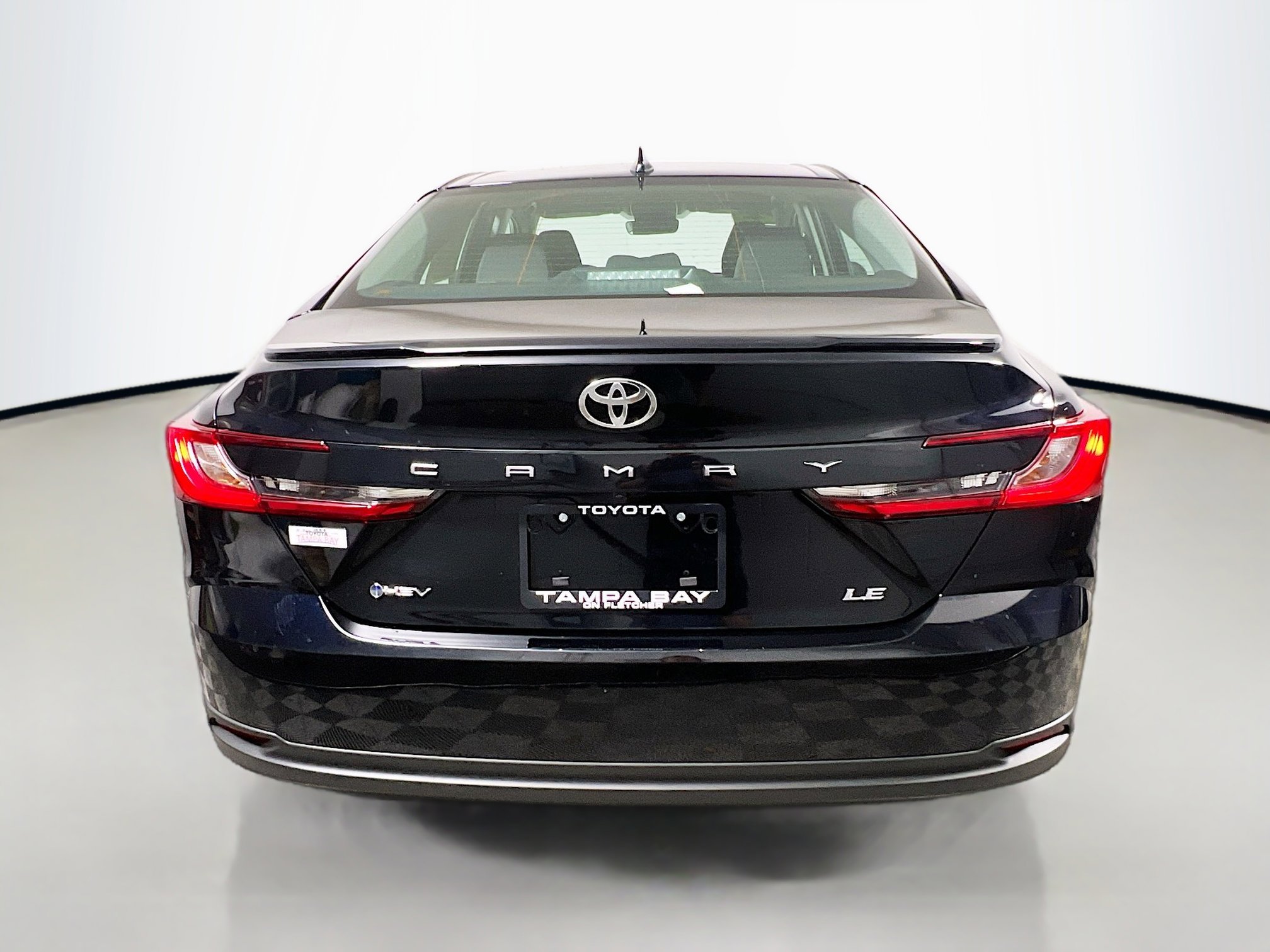 Used 2025 Toyota Camry LE w/ Convenience Package image 6