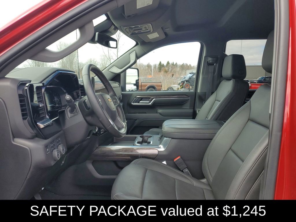 Used 2025 Chevrolet Silverado 2500 LTZ w/ LTZ Convenience Package image 6