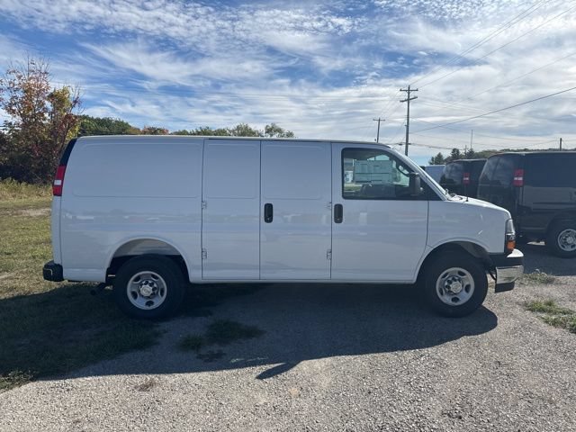 New 2025 Chevrolet Express 2500 w/ Driver Convenience Package RWD image 7