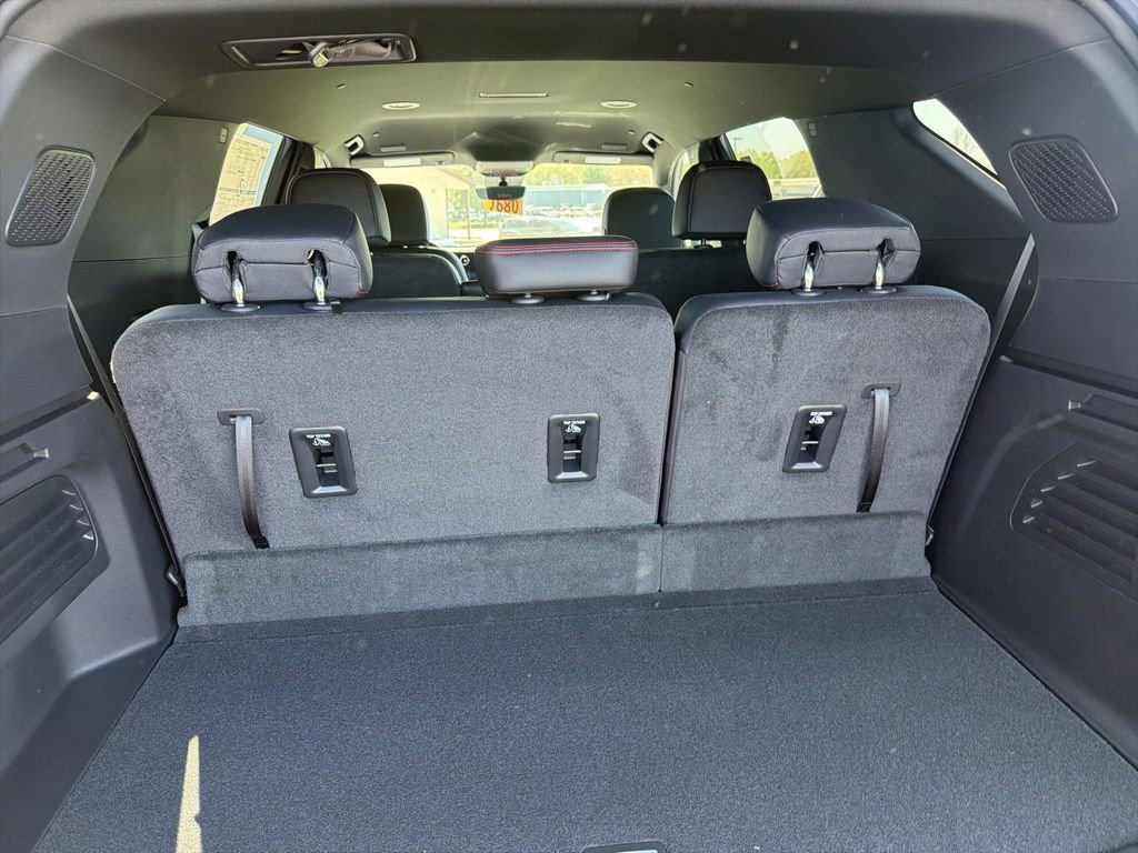 New 2026 Chevrolet Traverse Z71 w/ Enhanced Driving Package AWD/4WD image 10