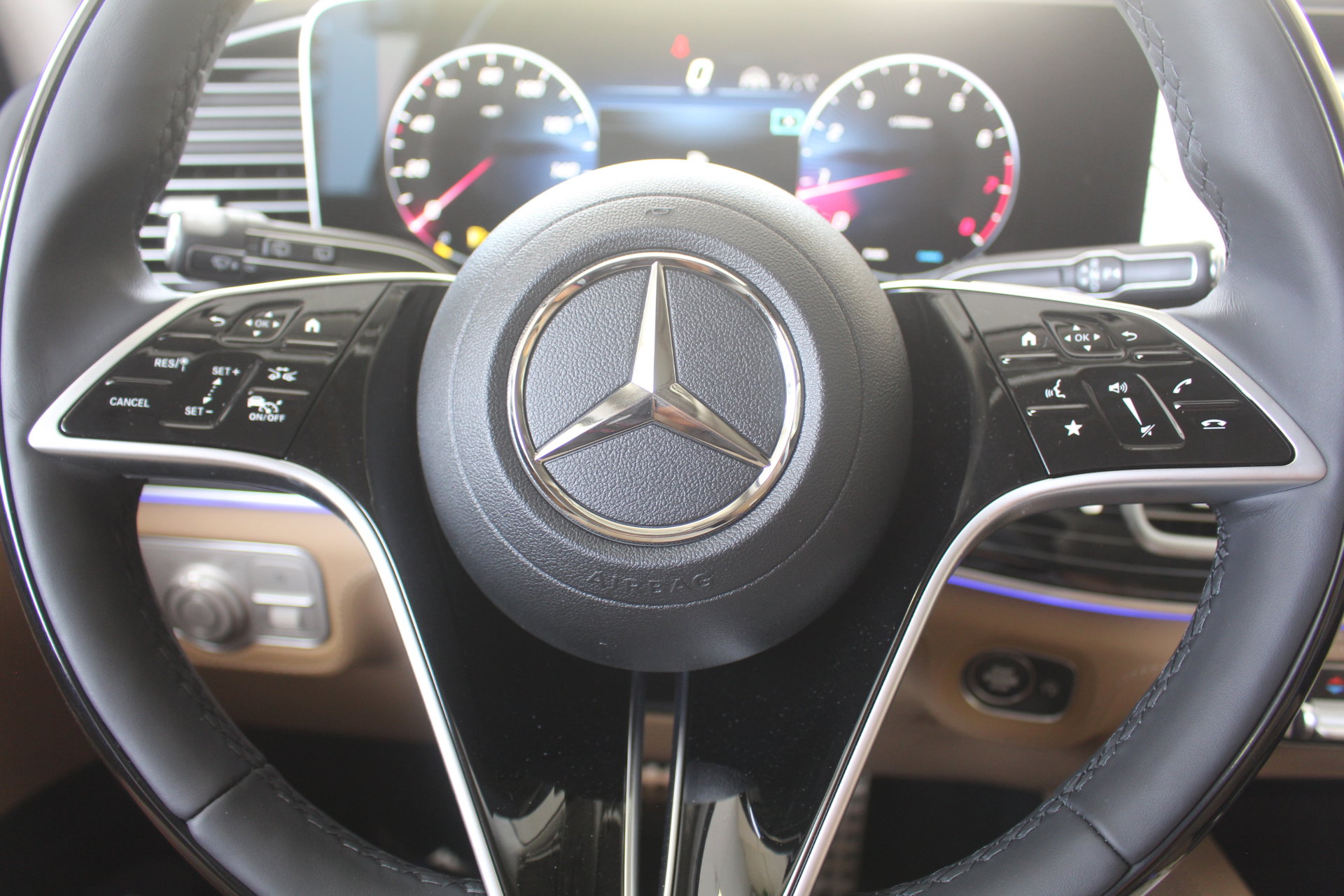 New 2026 Mercedes-Benz GLS 450 4MATIC image 28
