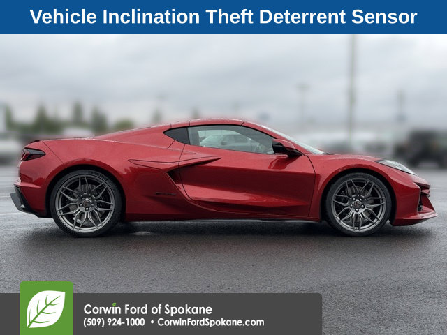 Used 2025 Chevrolet Corvette Z06 RWD image 9