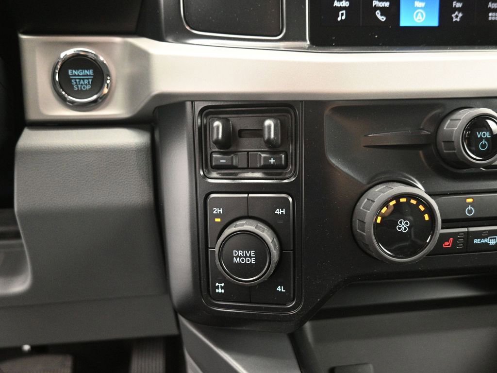 New 2026 Ford F350 XLT w/ XLT Premium Package image 17