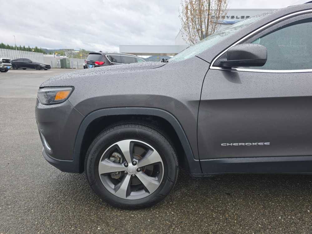 Used 2020 Jeep Cherokee Limited AWD/4WD image 18