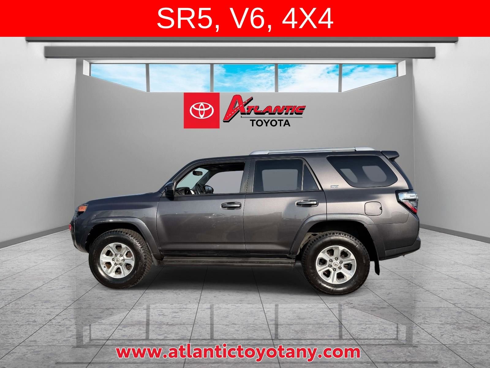 Used 2017 Toyota 4Runner SR5 image 4