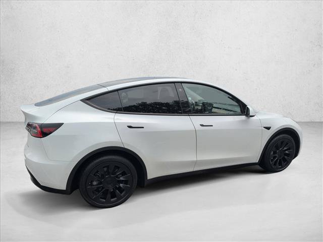 Used 2021 Tesla Model Y Long Range AWD/4WD image 6