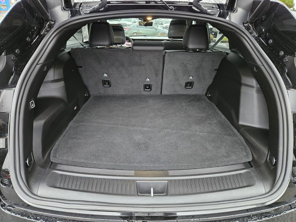 Used 2024 Jeep Wagoneer Launch Edition image 12