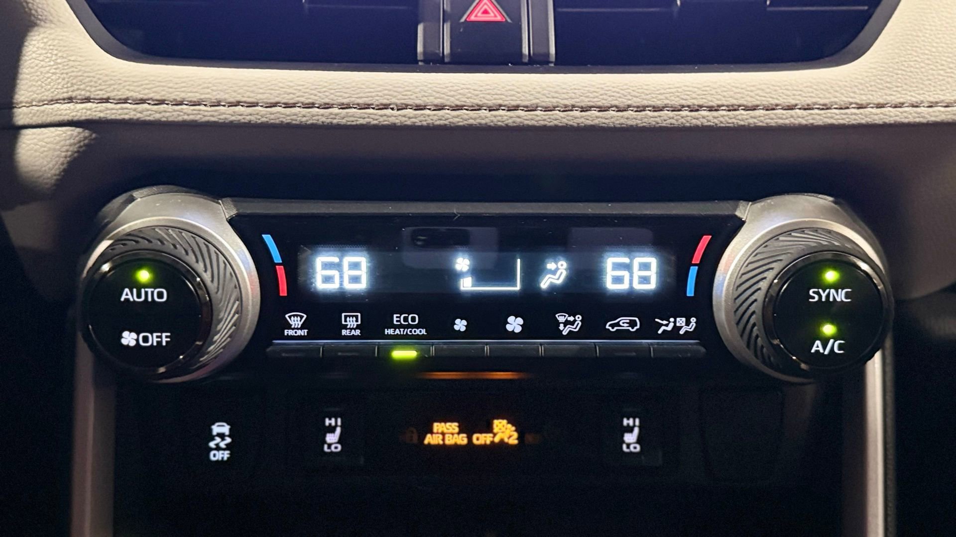 Used 2025 Toyota RAV4 XLE w/ Convenience Package image 76