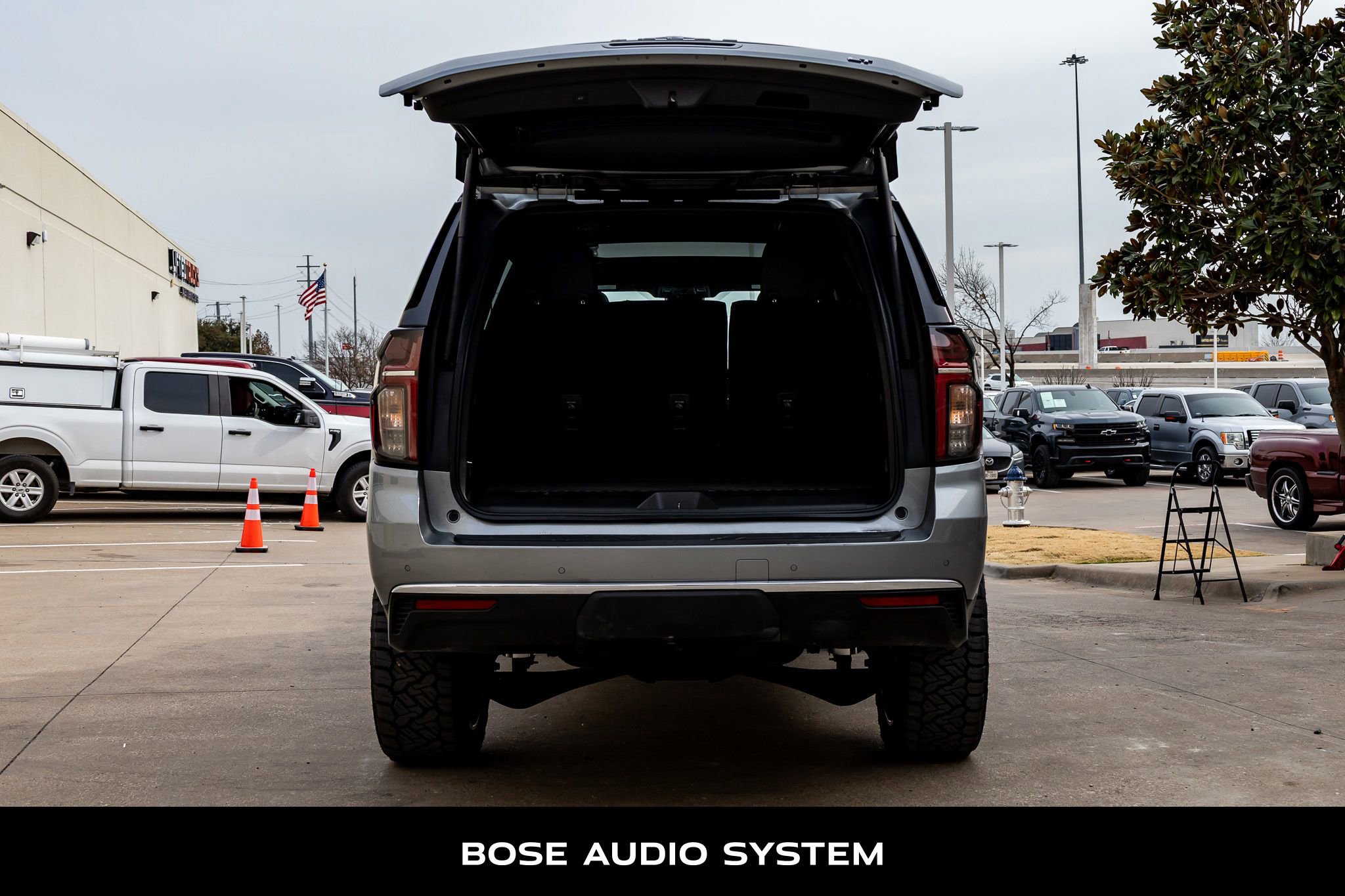 Used 2023 Chevrolet Tahoe LT w/ LT Signature Plus Package image 9