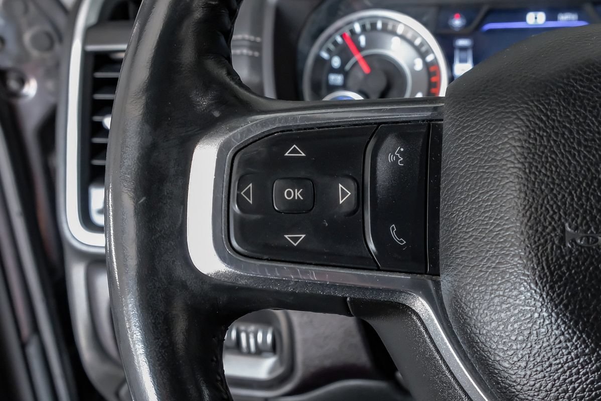 Used 2023 RAM 3500 Laramie AWD/4WD image 16