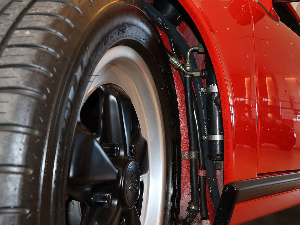 Used 1988 Porsche 911 Carrera image 23