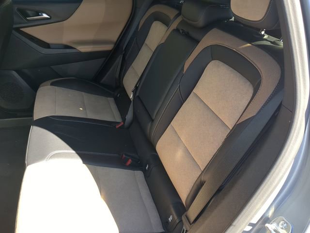 Used 2025 Chevrolet Equinox ACTIV w/ Convenience Package III AWD/4WD image 44