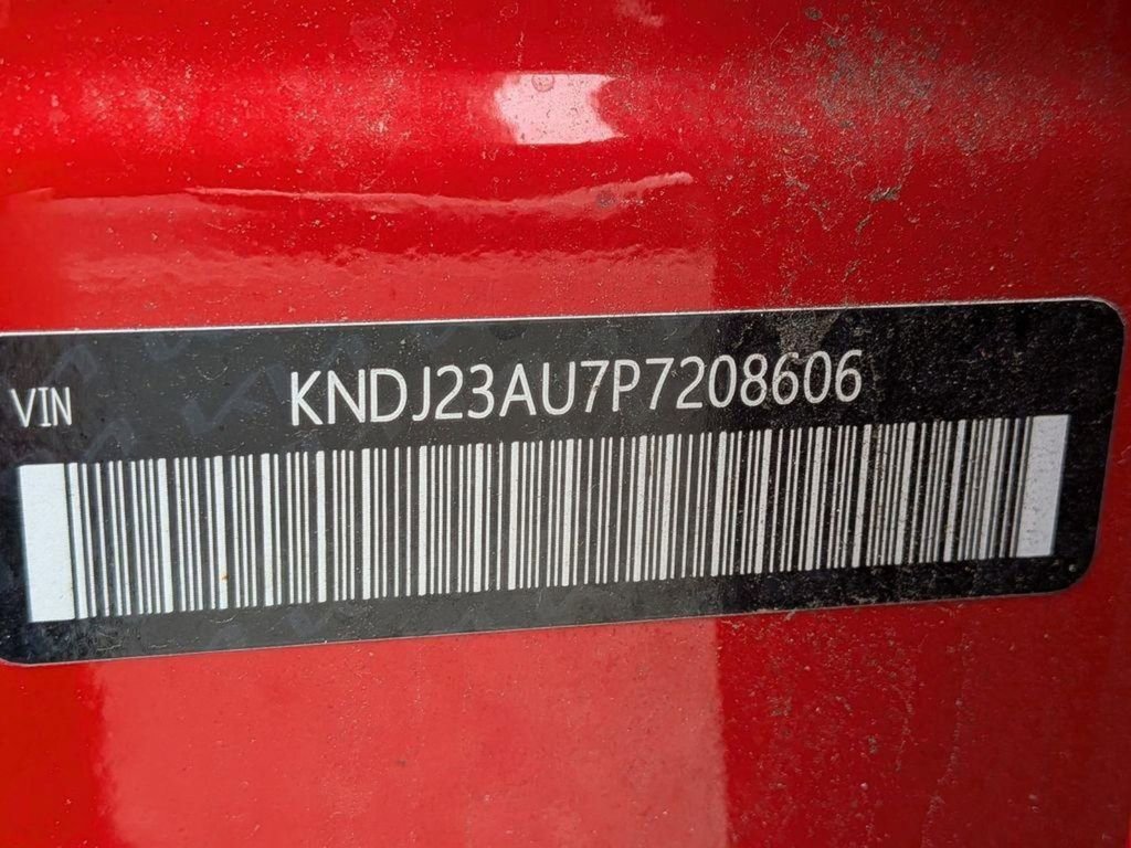 Used 2023 Kia Soul LX w/ LX Technology Package FWD image 27
