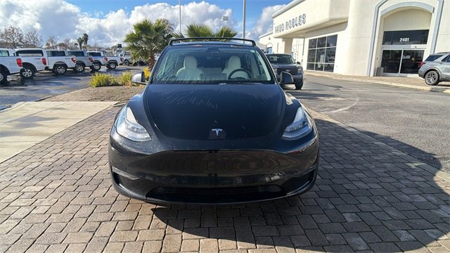 Used 2021 Tesla Model Y Long Range image 8