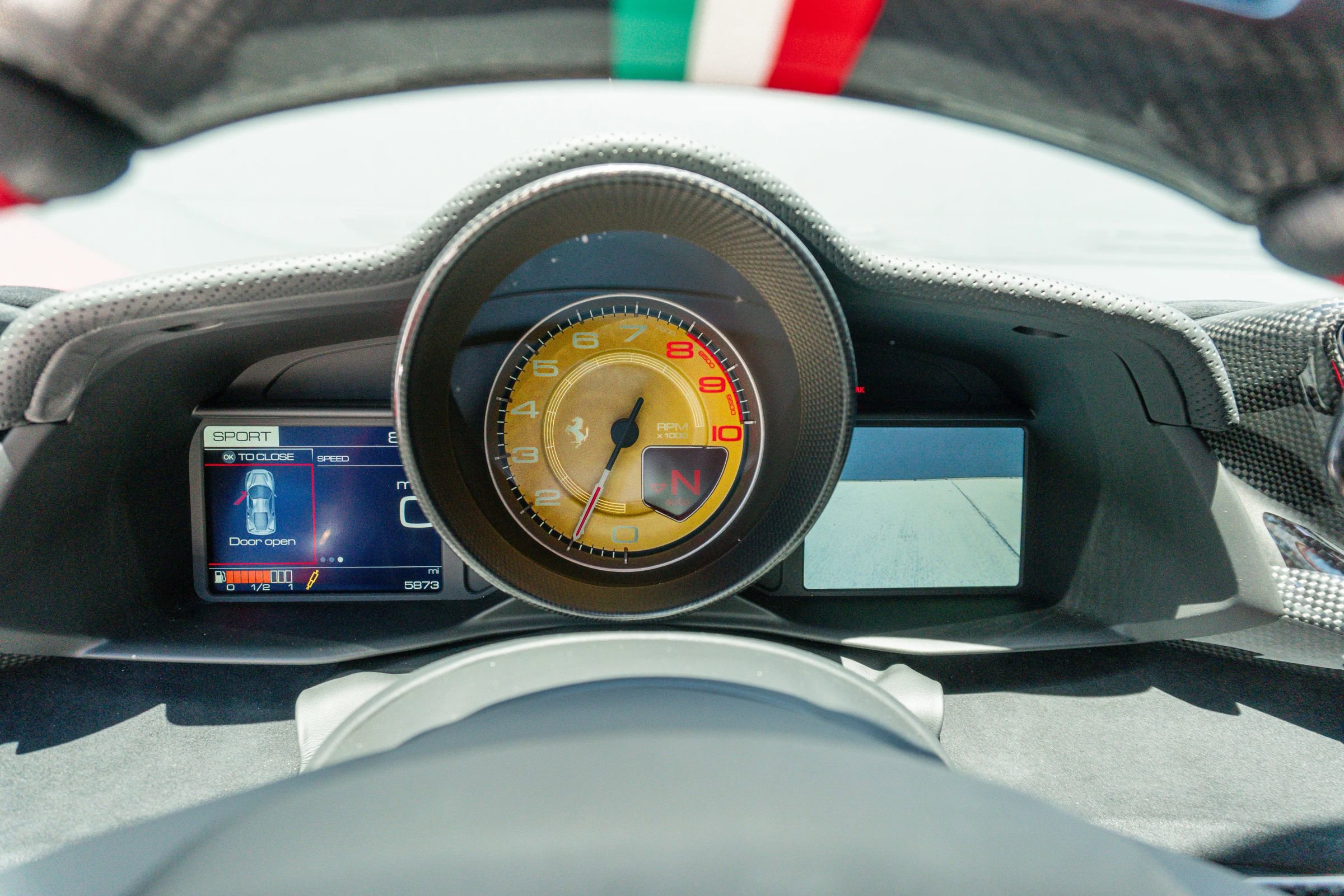 Used 2019 Ferrari 488 Pista Coupe RWD image 70