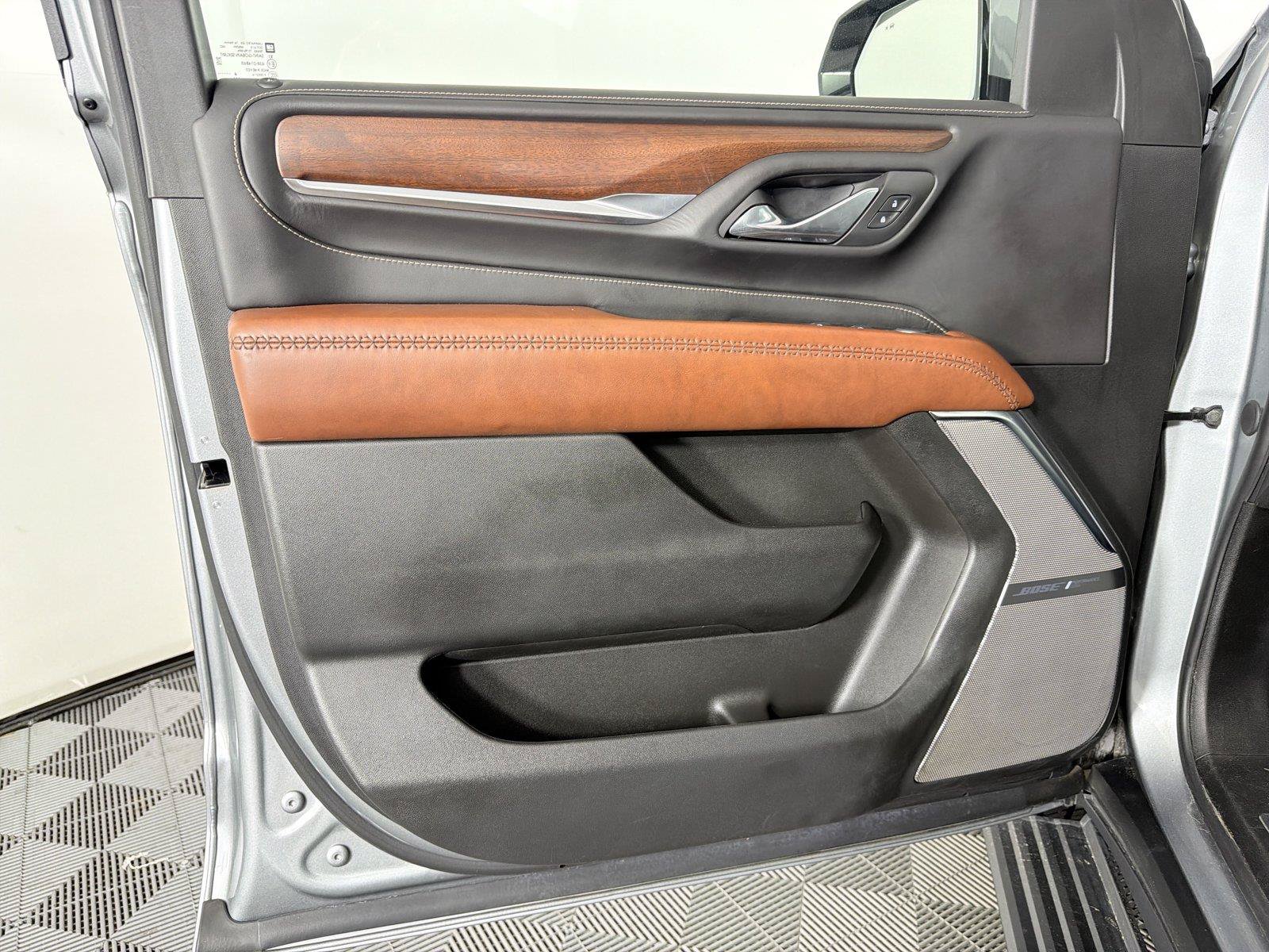 Certified 2024 GMC Yukon Denali Ultimate AWD/4WD image 8