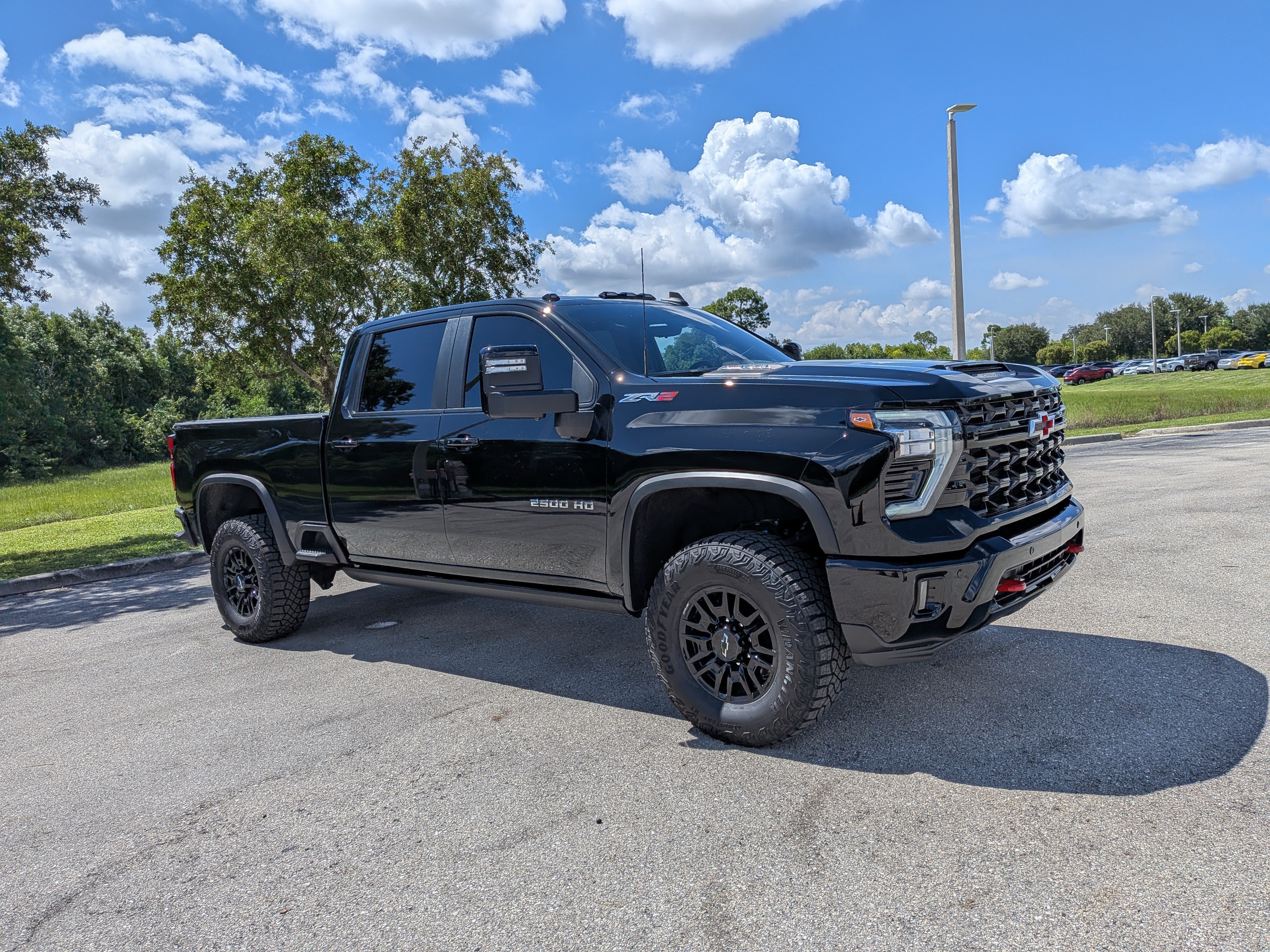 Used 2025 Chevrolet Silverado 2500 ZR2 w/ Technology Package