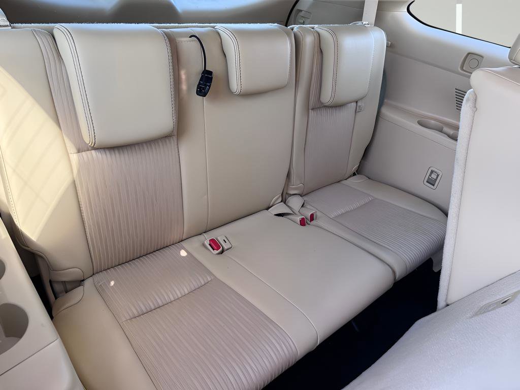 Used 2017 Toyota Highlander Plus FWD image 33