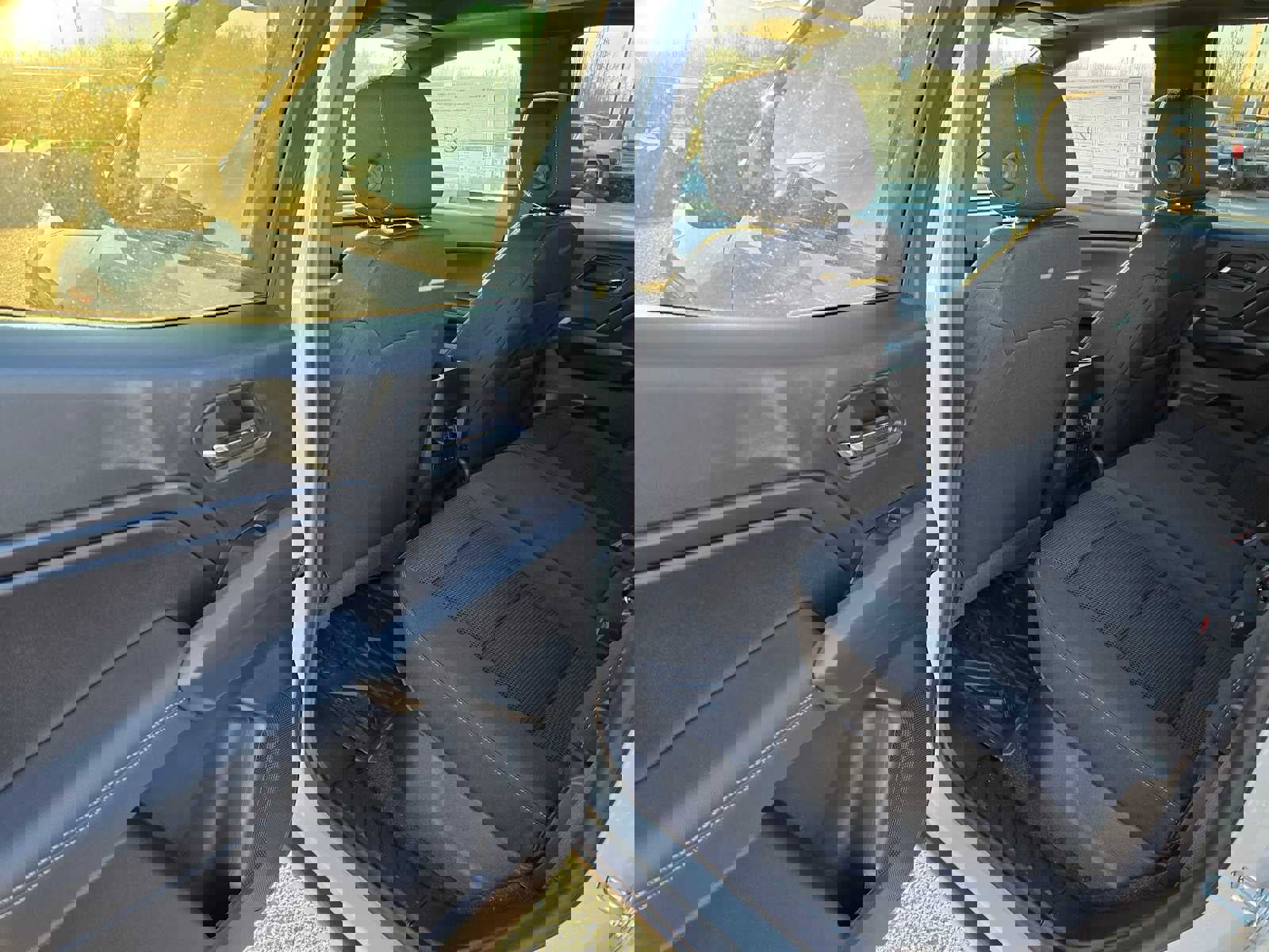 New 2026 GMC Canyon Elevation w/ Convenience Package image 15