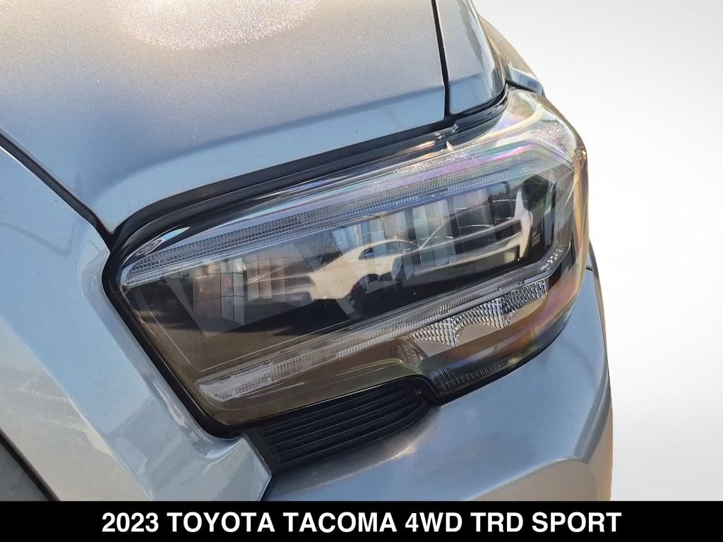 Used 2023 Toyota Tacoma TRD Sport w/ Black Out Package (TMS) AWD/4WD image 10