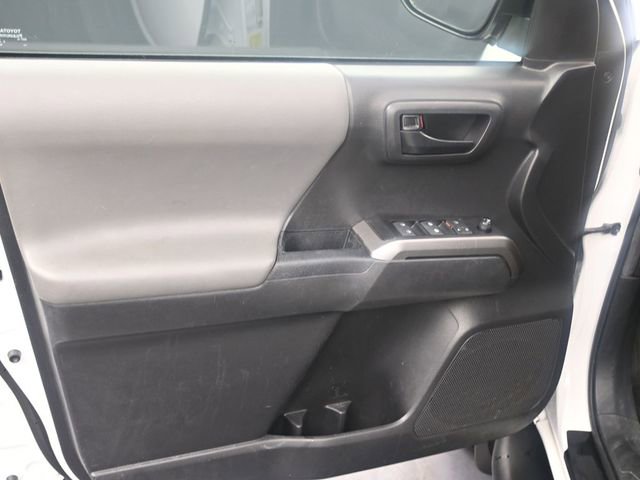 Used 2023 Toyota Tacoma SR5 AWD/4WD image 17