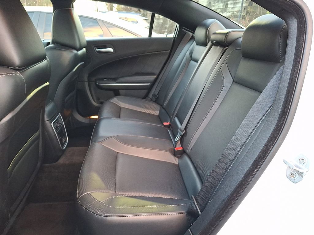 Used 2016 Dodge Charger SXT w/ AWD Plus Group image 7