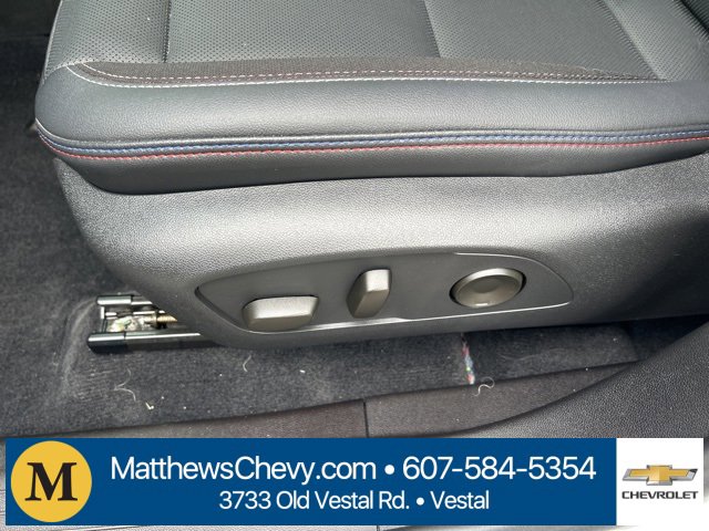 Used 2024 Chevrolet Equinox EV RS image 21