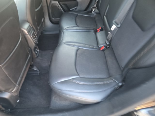 Used 2018 Jeep Compass Latitude w/ Popular Equipment Group AWD/4WD image 28