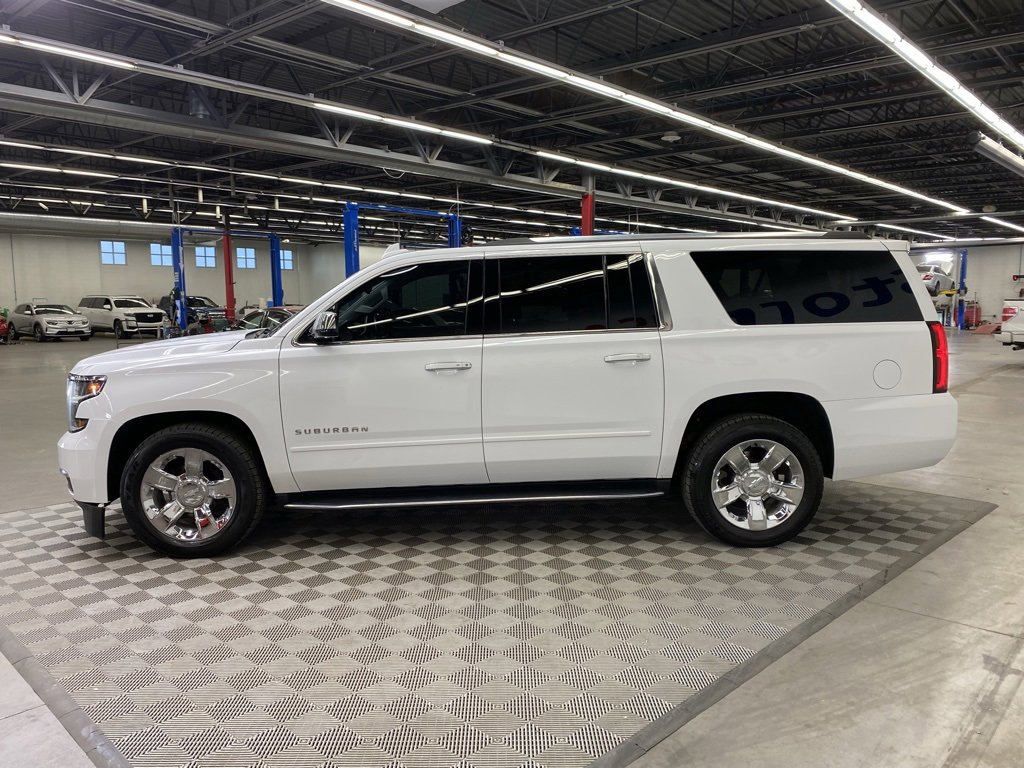 Used 2019 Chevrolet Suburban Premier image 9