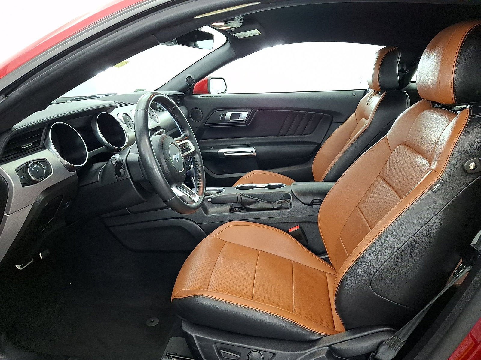 Used 2022 Ford Mustang Premium w/ Ford Safe & Smart Package RWD image 3