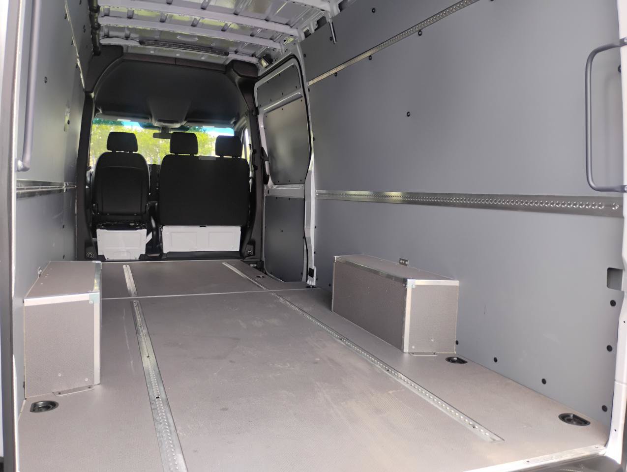 Used 2025 Mercedes-Benz Sprinter 2500 image 73