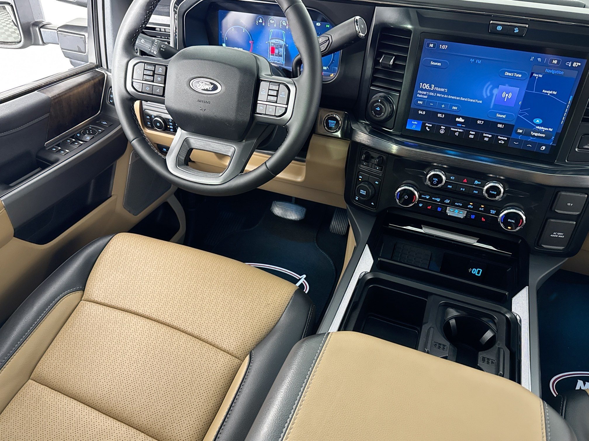 Used 2025 Ford F250 Lariat w/ Lariat Ultimate Package AWD/4WD image 32