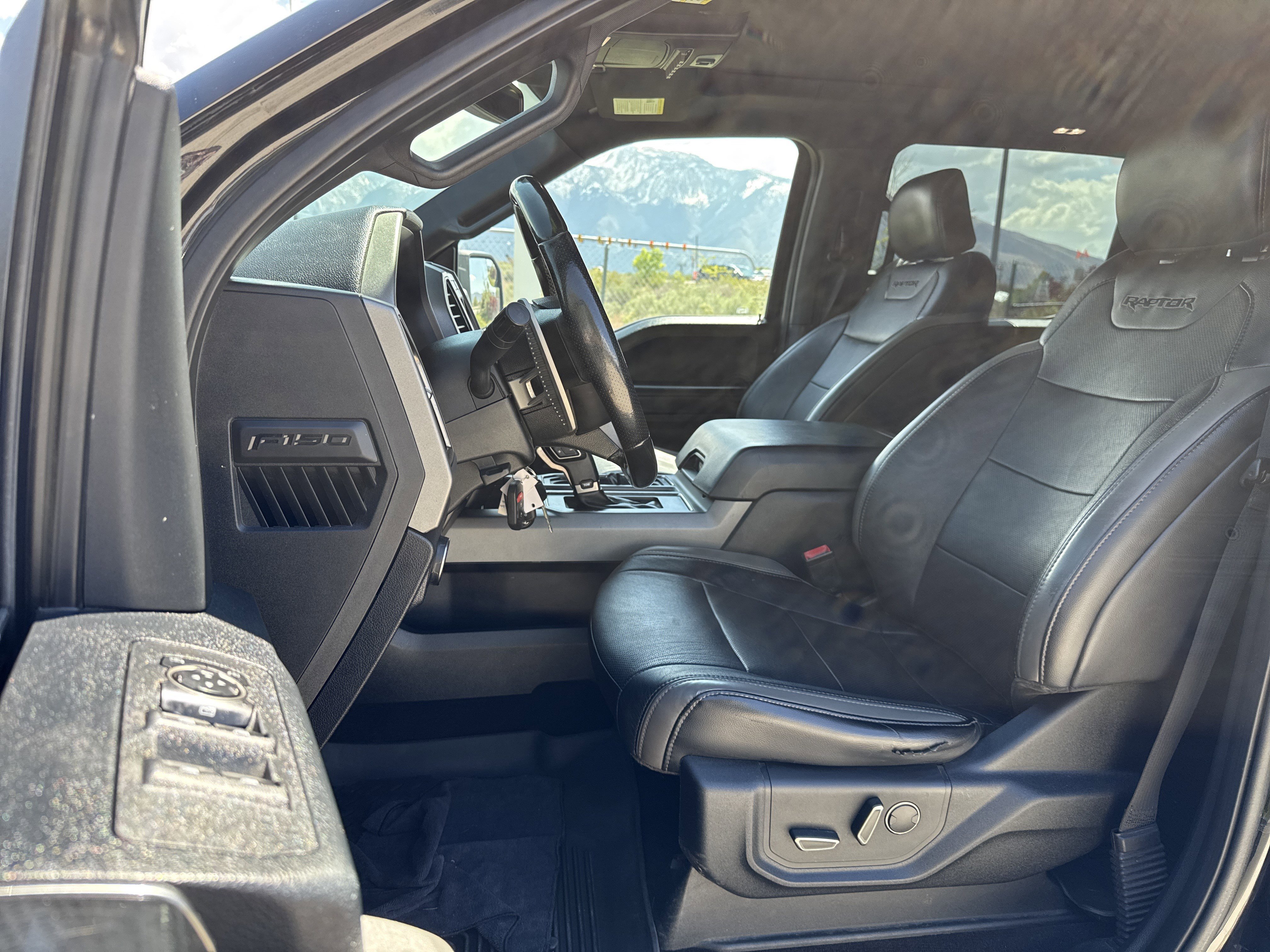 Used 2018 Ford F150 Raptor AWD/4WD image 18