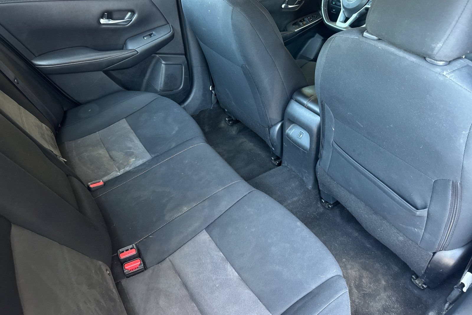 Used 2023 Nissan Sentra SR w/ Midnight Edition Package FWD image 16