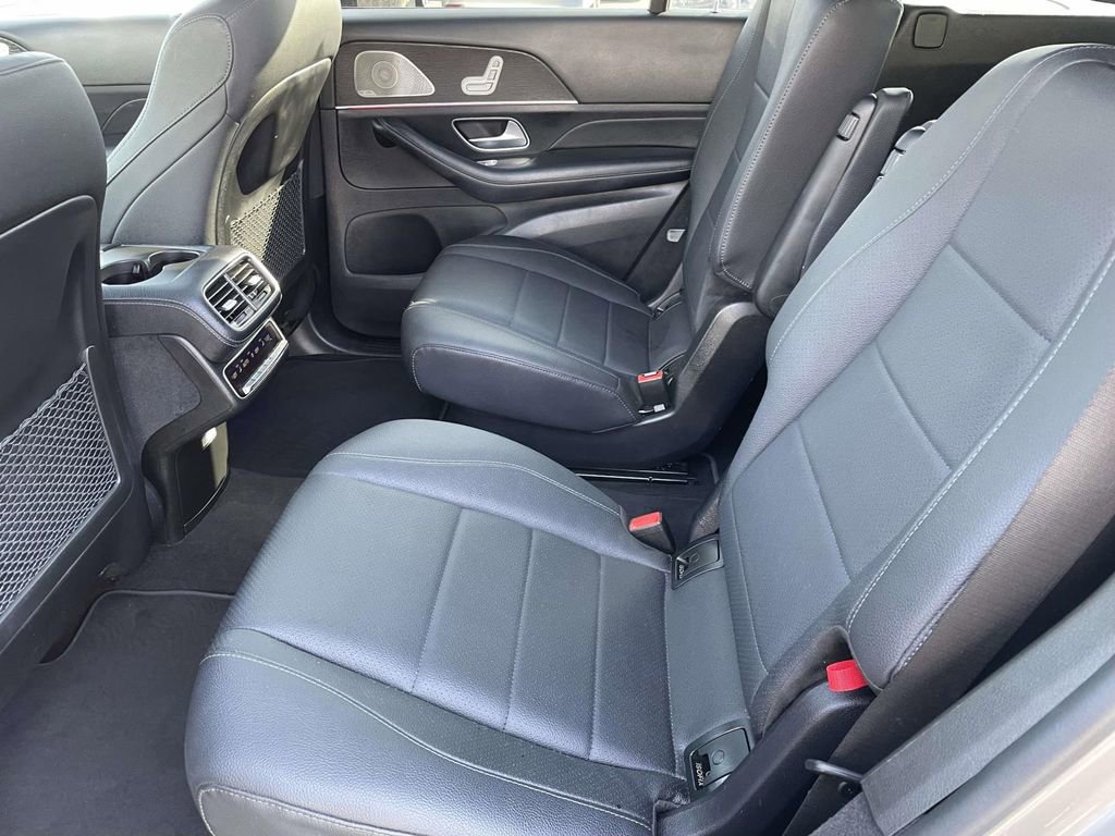 Used 2021 Mercedes-Benz GLS 450 4MATIC image 21