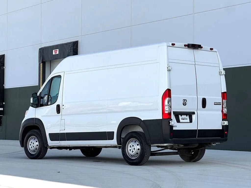 Used 2023 RAM ProMaster 2500 w/ Driver Convenience Group FWD image 10