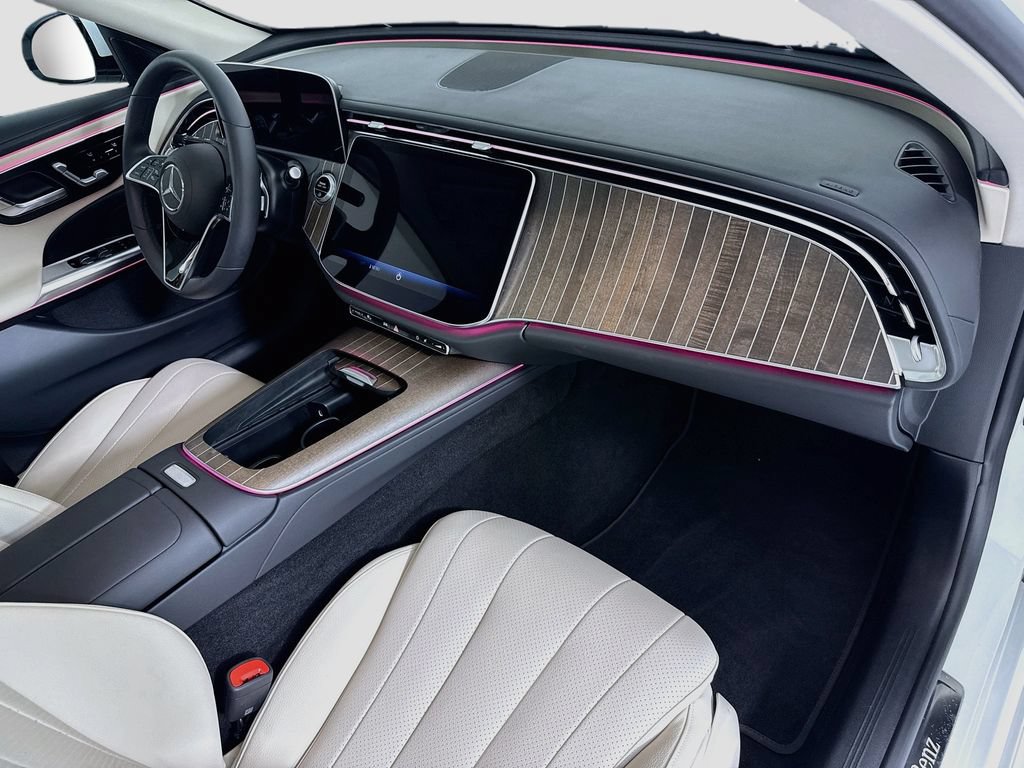 Used 2025 Mercedes-Benz E 350 Sedan image 17