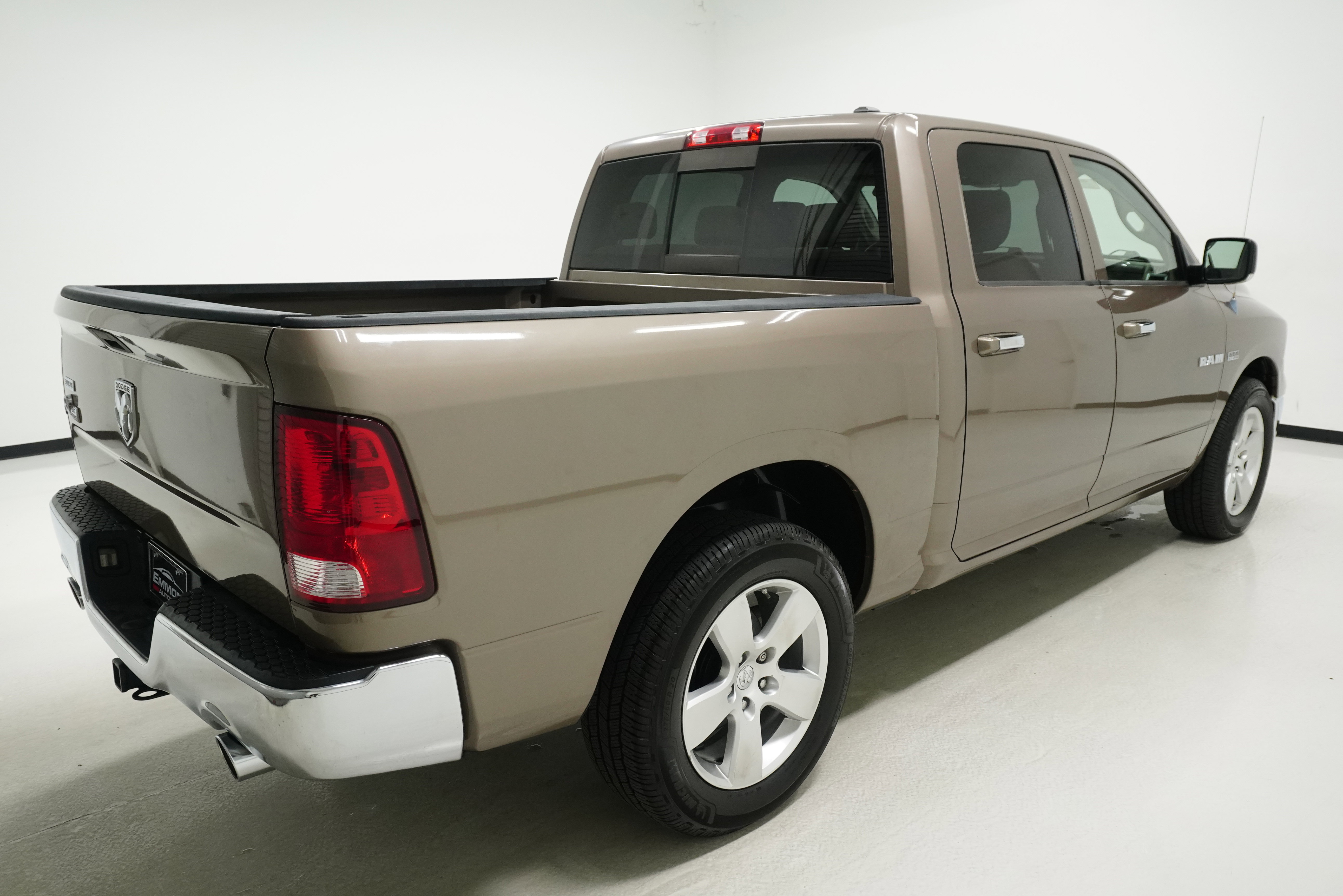 Used 2009 Dodge Ram 1500 Truck SLT w/ Big Horn Regional Pkg image 3