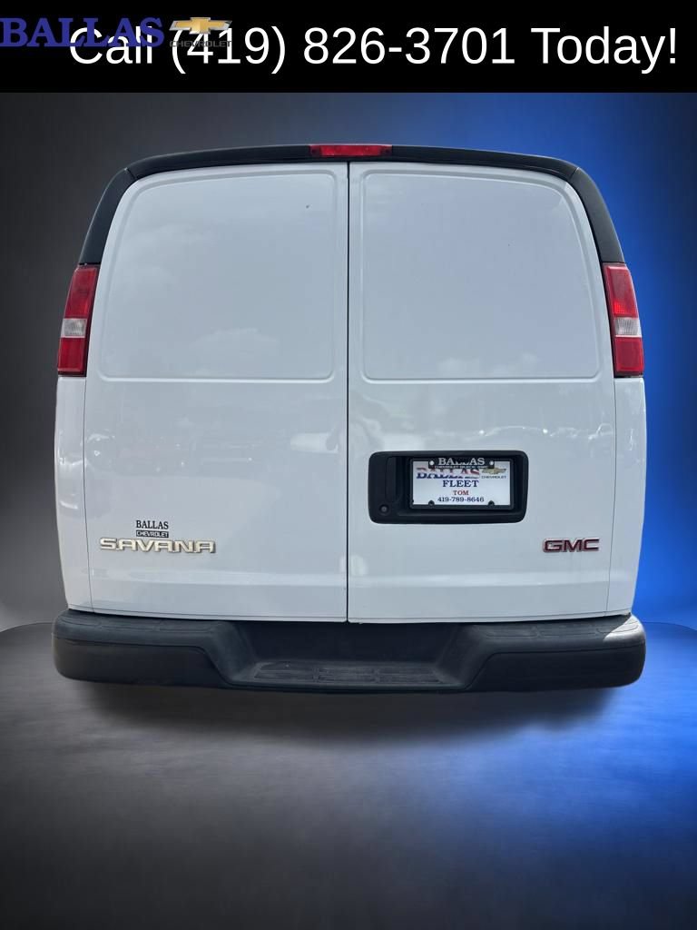 Certified 2017 GMC Savana 2500 Extended RWD image 6