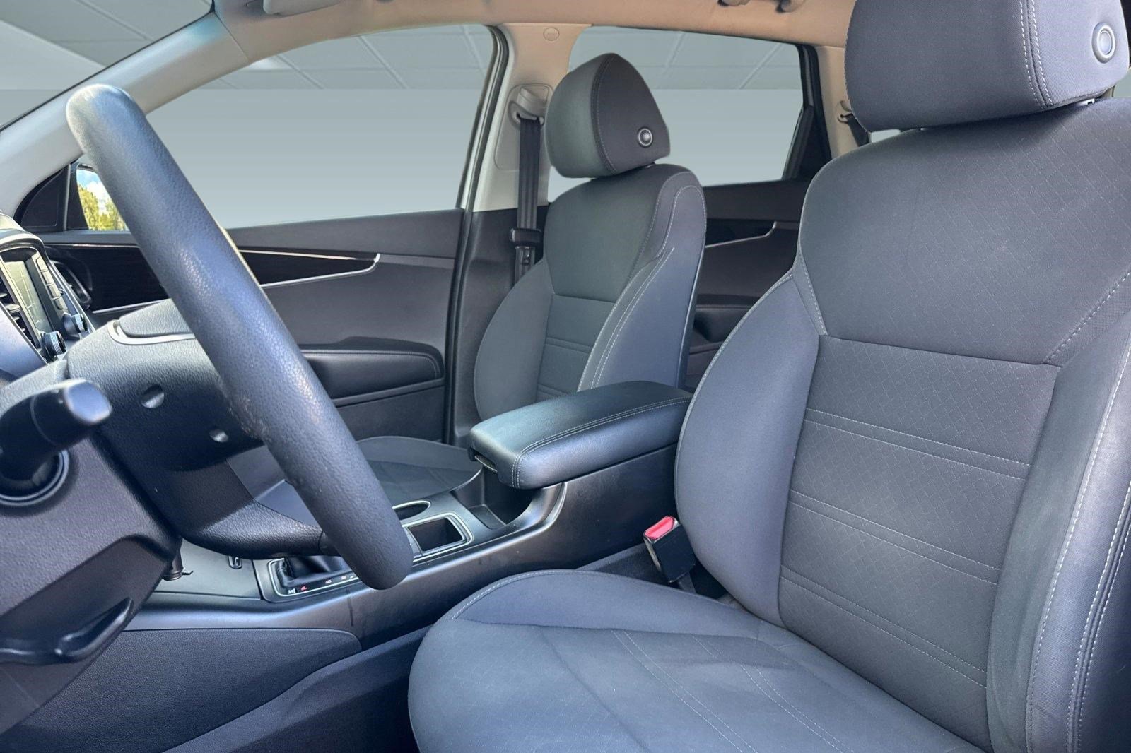 Used 2019 Kia Sorento FWD V6 image 21