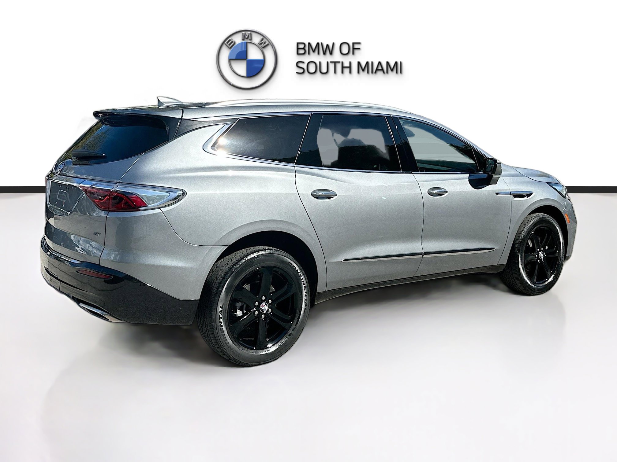 Used 2024 Buick Enclave Essence w/ Sport Touring Edition image 7