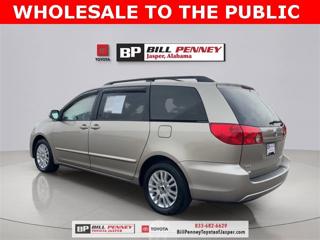 Used 2008 Toyota Sienna XLE image 3