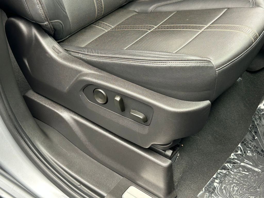 Used 2024 Chevrolet Silverado 1500 High Country w/ Technology Package image 65