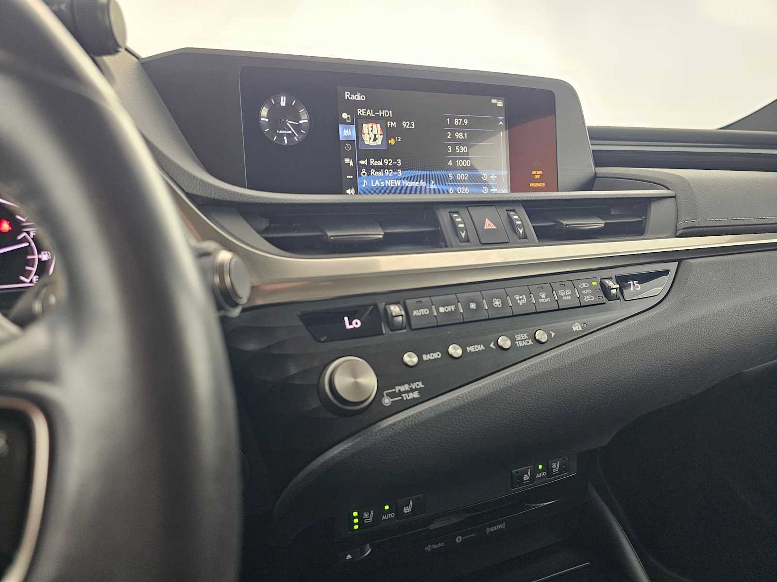 Used 2021 Lexus ES 300h w/ Premium Package FWD image 26