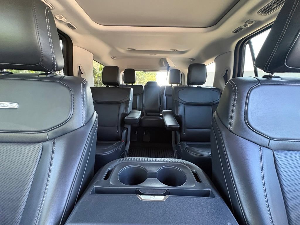Used 2025 Ford Expedition Platinum AWD/4WD image 23