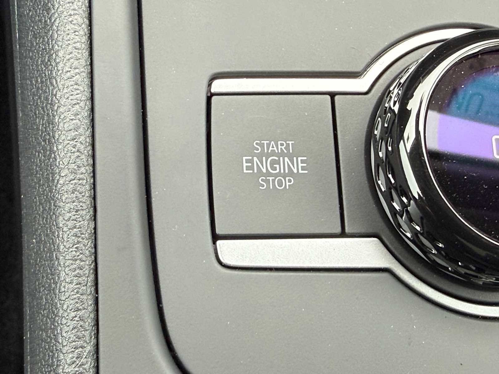 New 2026 Volkswagen Tiguan SE AWD/4WD image 18